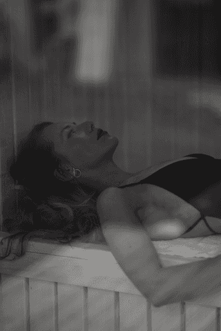 Beneficii saună - Detoxifiere profundă și curățarea pielii